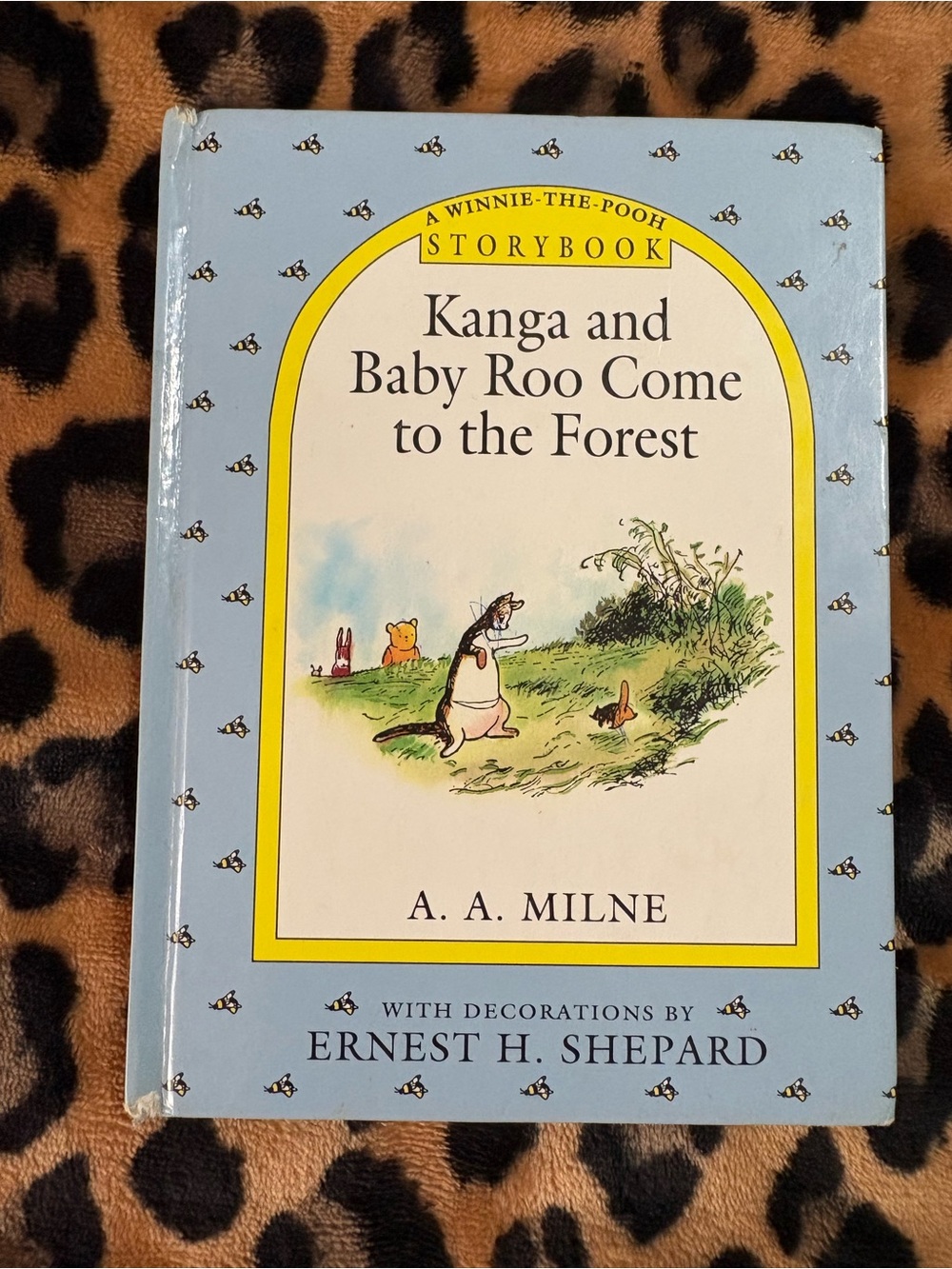 Vintage Winnie the Pooh Storybook Kanga and Baby Roo Come to the Forest Hardback